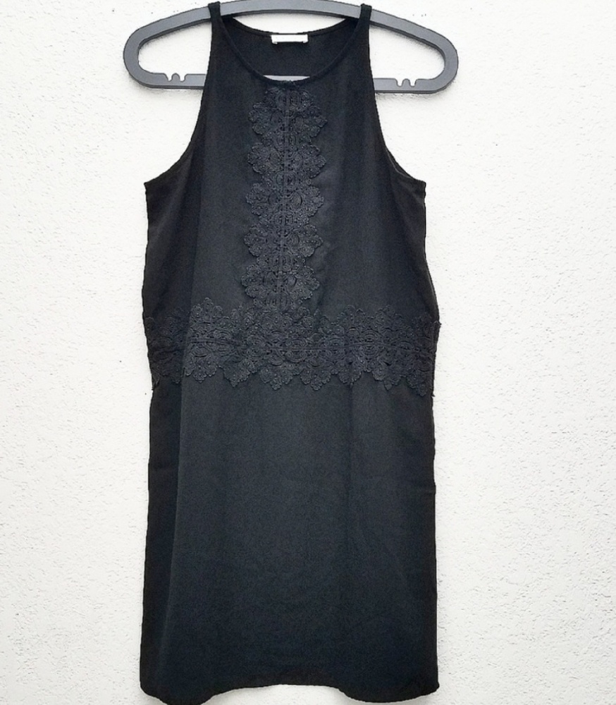 Leith Black Racerback Shift Dress W/Crochet Detail - Picture 5 of 5